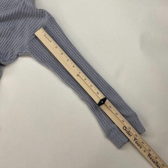 American Eagle Gray/Blue Waffle Knit Split Hem Blouse Dolman Sleeve L/S Sz XS - Picture 3 of 13